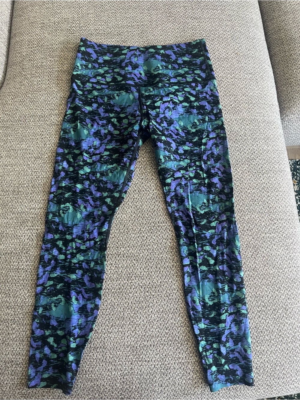 knix Women’s Active Leggings in Green & Purple Floral Print
